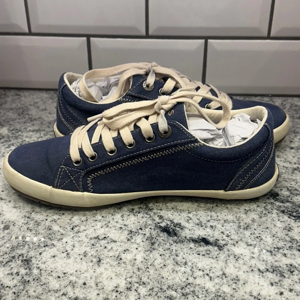 TAOS Start Navy‎ Canvas Lace Up Sneakers Women's US 8 Casual Comfort Shoes